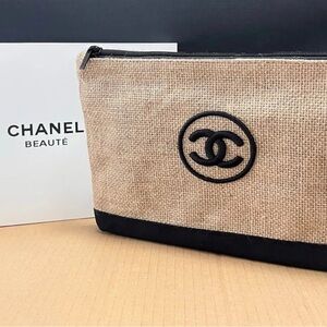 Chanel Pouch(051)